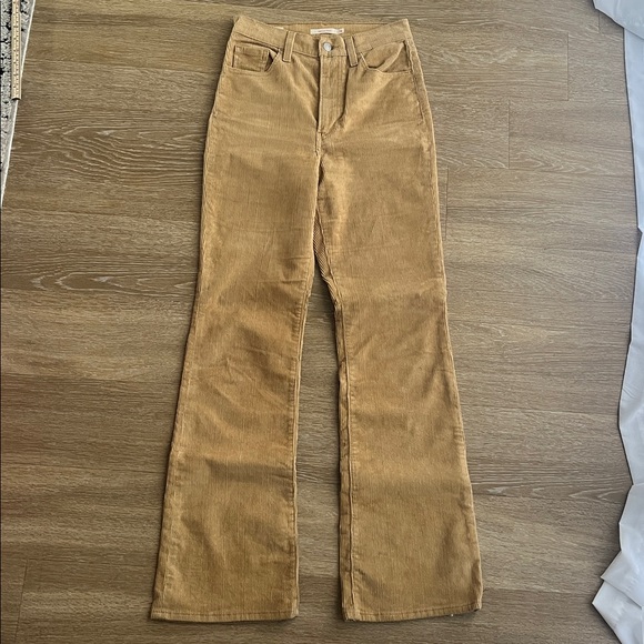 Levi’s Ribcage Bootcut Corduroy Pants Yellow Iced Coffee size 26 - Picture 5 of 11